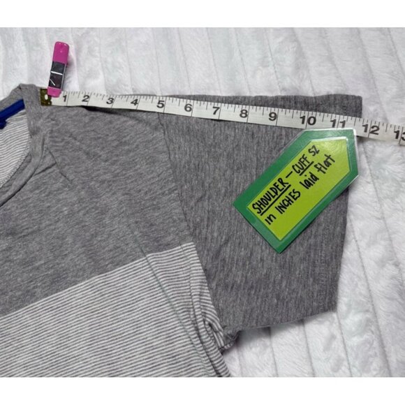 Denim & Flower Ricky Singh Colorblock White Gray Pinstripe T-Shirt Men's Large - Picture 7 of 9